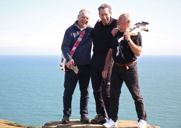 The Same Old Suspects : music country rock band Dorset