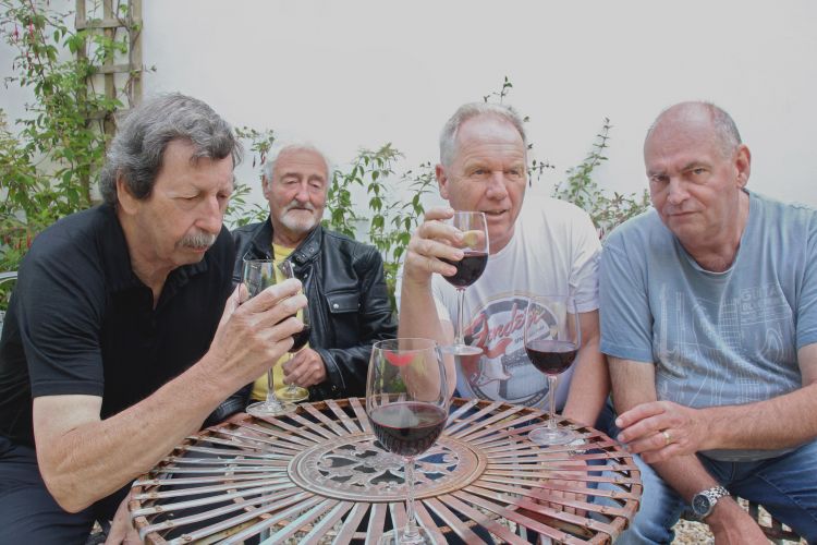 Same-Old-Suspects-Dorset-Band-9880cc